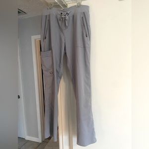 Grey’s Anatomy Impact scrub pants size medium in color moonstruck